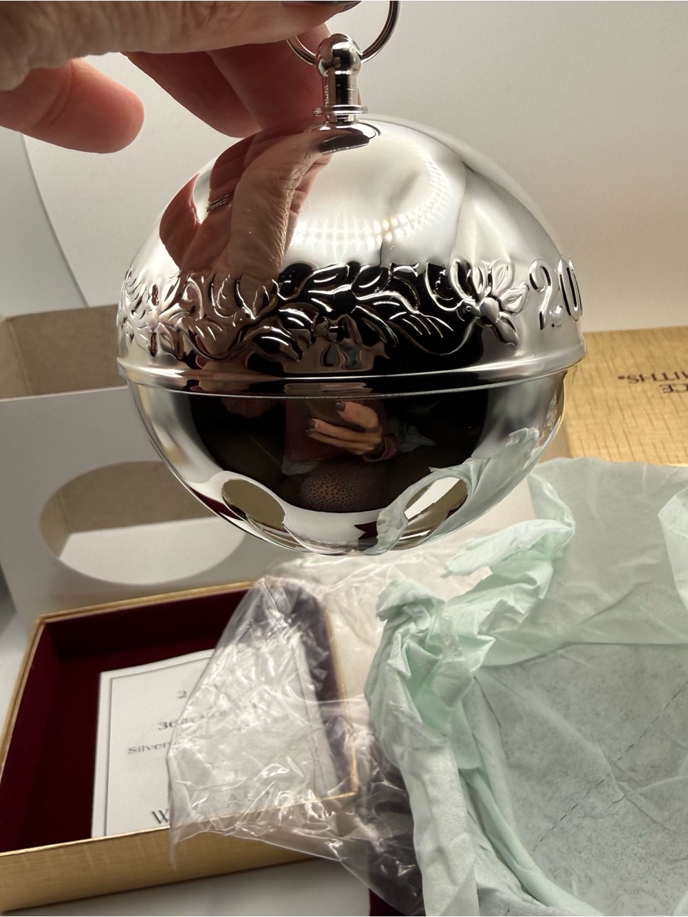 Wallace Silversmiths Silver 2006 Bell Ornament - Picture 5 of 10